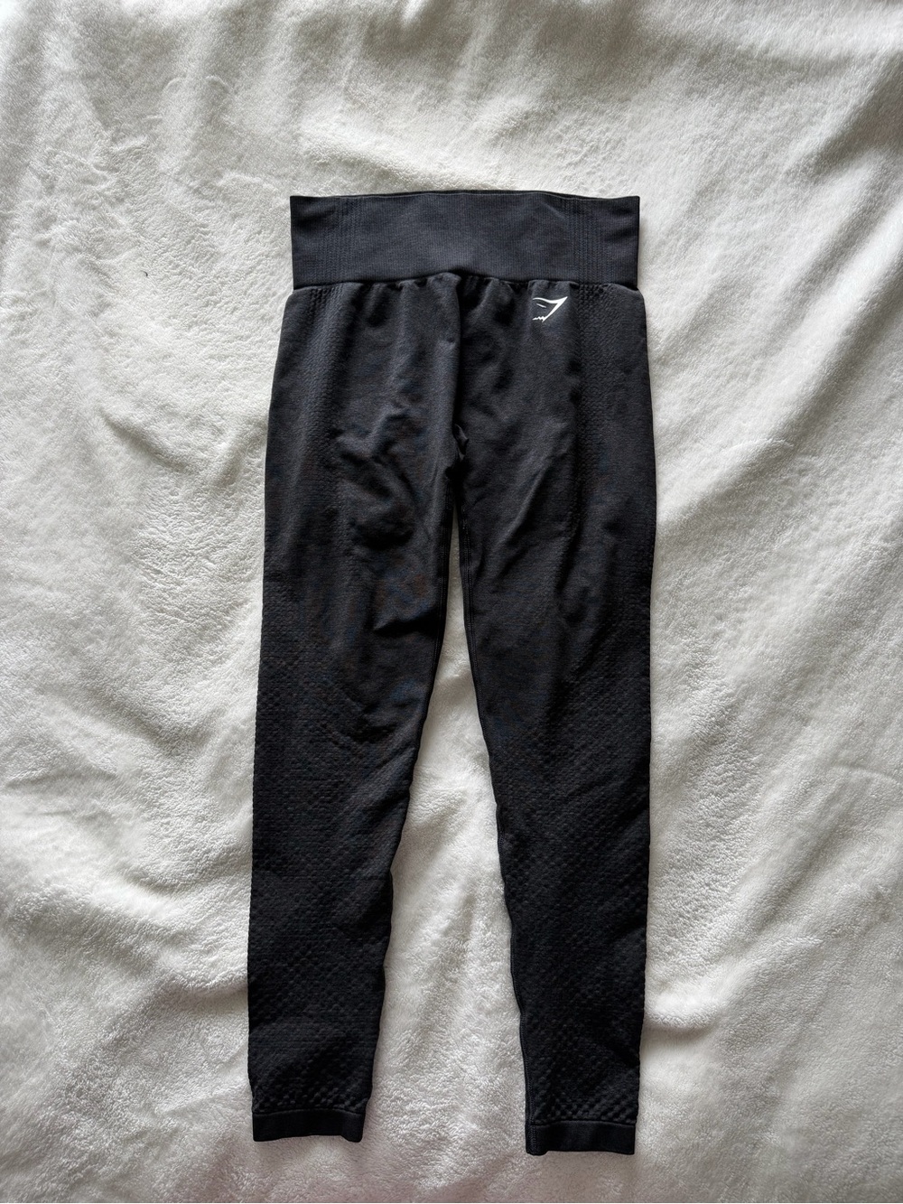 Gymshark Black Seamless High-Waist Leggings with Subtle Logo